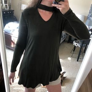 Choker neck top